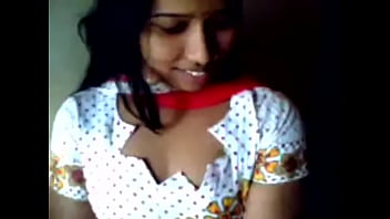 Tamil Show With A Busty Babe Flaunting Her Curves