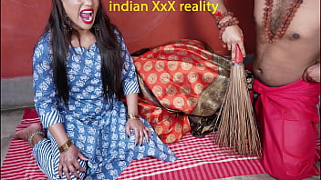 Sultry Indian Stepmom’s Xxx Hindi Seduction