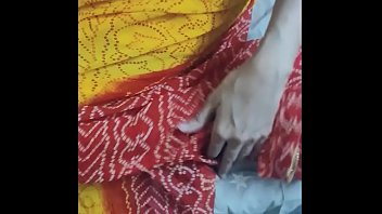 Sensual Indian Aunty In Sari Ravished By Eager Young Stud