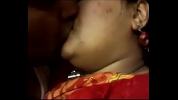 Hot Desi Aunty With Curves That Drive Men Wild