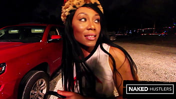 Naughty Ebony Jayla Foxx Gets A Festive Fuck Beneath The Christmas Lights
