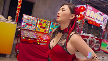 Mio Gets Railed In The Night Market By A Stranger.