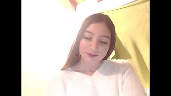 Mami’s Webcam Show With A Thick Toy