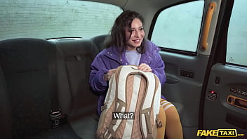 Smooth Milf Bares Her Dripping Cunt To Settle Her Fake Taxi Fare