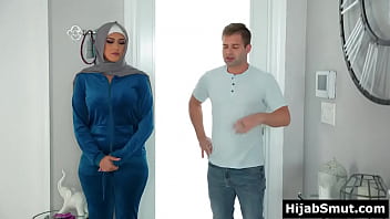Neighbor’s Sinful Seduction Corrupts The Innocent Muslim Maiden