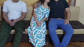 Esposa Infiel Se Deja Follar Delante De Su Marido Cornudo Mientras Duerme – Madura Caliente Y Zorra Disfruta Del Ntr