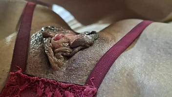 Follada Casera Con Una Milf Y Un Delicioso Creampie