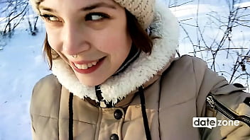 Frozen Forest Fellatio With A Shivering Amateur Slut