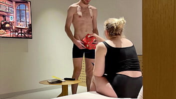 A Yuletide Surprise: Unwrapping My Cock For My Curvy Stepsister’s Pleasure