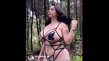 Un Ardiente Homenaje Para La Diosa Kim Vélez, Que Despierta Mis Más íntimos Deseos