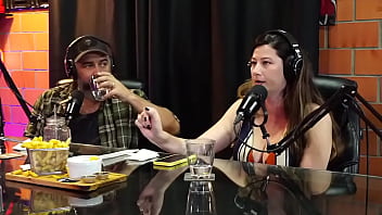 Ele Adora Ser Corno E Assistir A Esposa Gemendo De Tesão Na Rola De Outro Homem
