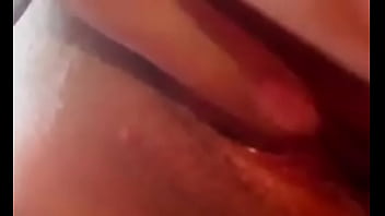 Mi Zorra Ardiente Me Envía Un Video Caliente Masturbándose Y Suplicando Por Mi Verga Dura