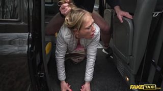 Desperate For Front Row Seats, This Slutty Passenger Offers Her Tight Pussy To The Taxi Driver In Exchange For Concert Tickets