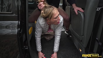 Desperate For Front Row Seats, This Slutty Passenger Offers Her Tight Pussy To The Taxi Driver In Exchange For Concert Tickets