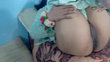 Sultry Indian Beauty In A Hijab Gets Taken Hard And Deep