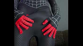 Miles Morales, O Homem-aranha, Se Masturba Com Tesão E Jorra Litros De Porra Quente