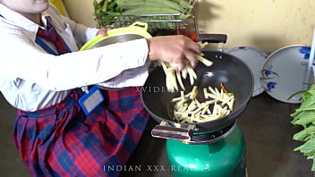 Desi Jawan Behen Ko Zor Se Chodne Ka Maza