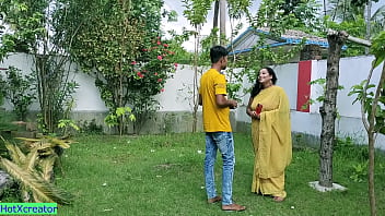 Desperate Indian Bhabhi Begs For A Stranger’s Hot Load Deep Inside Her Fertile Pussy