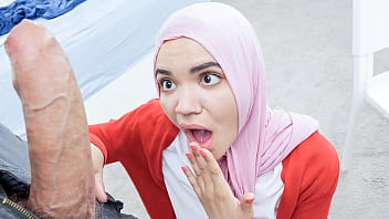 My Hijab-wearing Stepsister Will Do Anything To Earn Her Stepbrother’s Investment