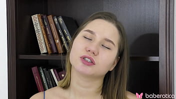 Amalia Davis Gets All Alone And Nasty, Fingering Her Dripping Wet Pussy In Stunning 4k Detail.