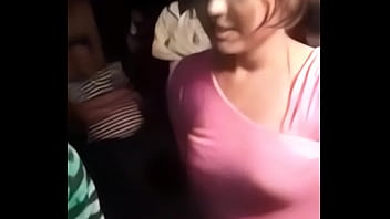 गर्म देशी लड़की सन्नी के साथ जंगली चुदाई