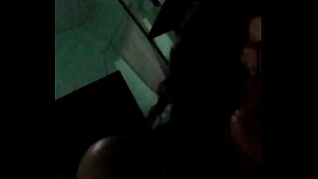 Entro A Su Cuarto Como Una Zorra Cachonda, Suplicando Por Su Verga Para Chupársela Entera Y Que Me Clave Hasta El Fondo.