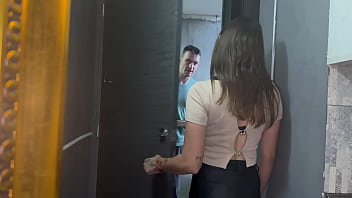 Sizzling Latina Seduces The Innocent Pizza Boy With Her Spicy Moves