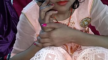 Desi Babe Fucks Hard With Dirty Hindi Moans
