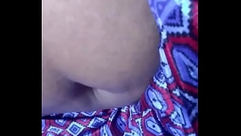 Tempting Desi Aunty’s Deep Navel Beckons