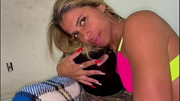 Esposa Geme Gostoso Na Minha Frente Enquanto Outro Homem A Fode Sem Pena