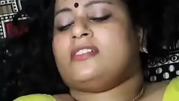 Homely Chennai Aunty Gets Wild With The Neighbor Uncle Next Door