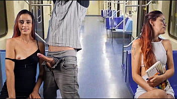 Safado Goza Nos Peitos Da Passageira Dentro Do ônibus Lotado, Todo Mundo Vendo A Putaria!