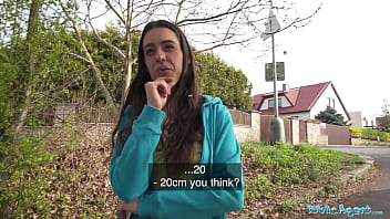 Curvy Brunette Jogger Gets Her Tight Ass Stretched By A Massive Cock After A Steamy Public Encounter