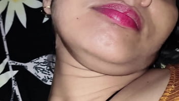 Desi Malik Ne Apni Nokrani Ko Ghodi Banakar Zor Zor Se Choda, Gandi Gandi Baatein Karte Hue