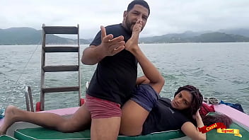 Foda Brutal No Convés Sob O Luar