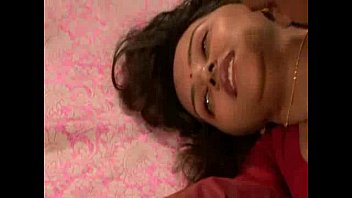 Tamil Shanthi’s Steamy, Seductive Scene
