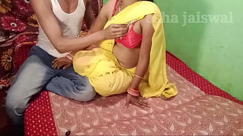 पीली साड़ी में उन छोटे कदमों से चुदाई, तुम तो बेहद मादक लग रही हो