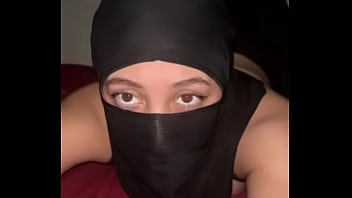 Hijabi Hottie Flaunts Her Plump Peach, Bouncing And Jiggling That Round Rump In A Sinful Show
