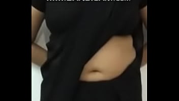 A Deep, Curvy Navel On A Desi Wife, Begging For Your Touch