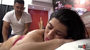 O Massagista Mete Gostoso Na Cliente Depois De Uma Massagem De Tesão.