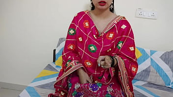 सौतेली देसी माँ ने चुदाई की लत लगा दी, बड़े बूब्स वाली साराभाभी6 का हॉर्नी सेक्सी वीडियो, क्लियर हिंदी ऑडियो
