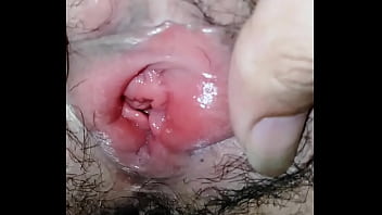 Kiểm Tra Cái Lồn Nóng Bỏng Của Em