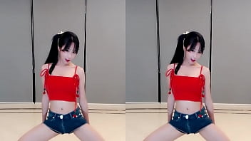 Em Gái Trung Quốc Uốn éo Trên Cầu Thang Mới Với Chiếc Váy đỏ Quyến Rũ