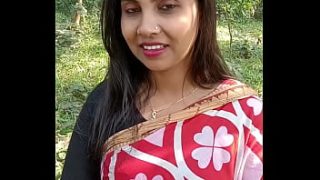 Sultry Desi Temptress: A Bengali Bhabhi’s Raw And Uninhibited Erotic Encounter