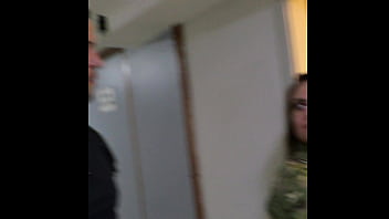 O Casal De Policiais Prendeu Carlos Uarach, Mas Ele Dominou A Situação E Meteu Gostoso Na Policial Feminina Enquanto O Parceiro Era Obrigado A Assistir.