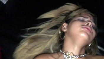 Novinho Leva Sua Novinha Safada Para Uma Noite De Putaria Na Casa De Swing
