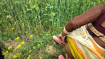 Desi Teen’s Wild Outdoor Fucking In Hindi