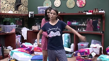 Big Boobs Bounce On Hindi Tv