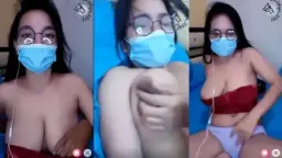 Gadis Tergairah Menggoda Dengan Cubitan Sensual Di Sugar Live