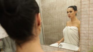 Peeping Roommate Gets A Taste Of Sapphire Lapiedra’s Wild Side